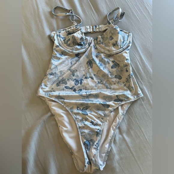 Victoria's Secret Other - Victoria’s Secret bathing suit